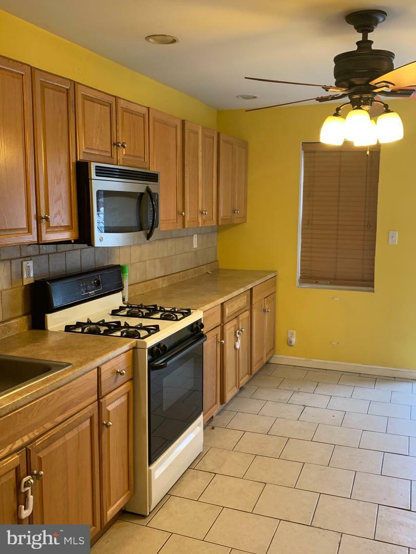 Property Photo:  42 N Macdade Boulevard  PA 19023 