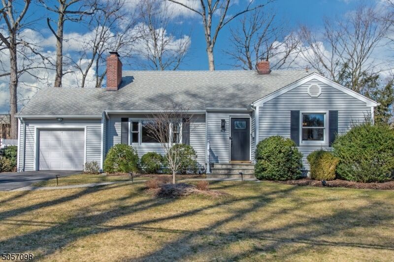 Property Photo: 43 Sherwood Dr NJ 07446