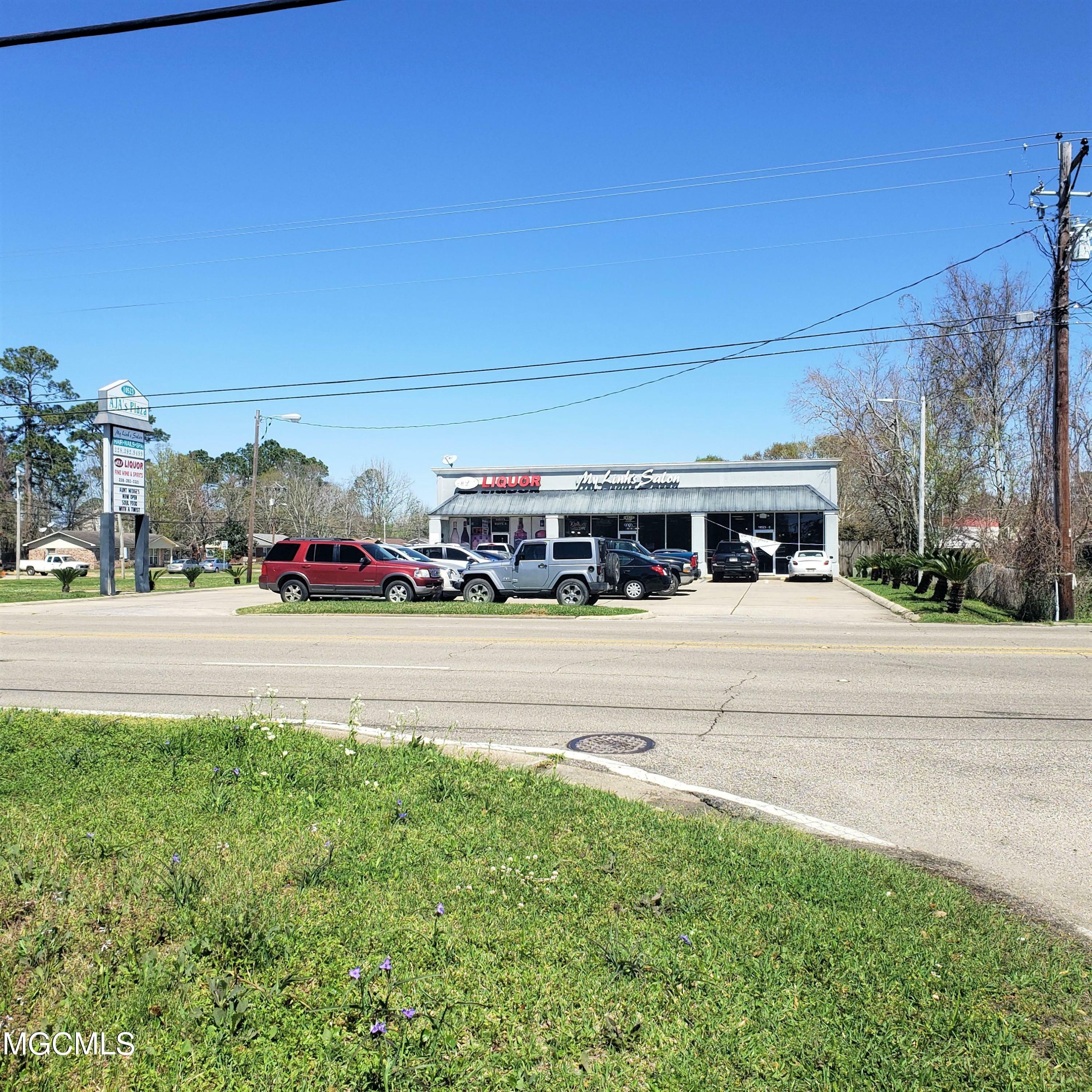 Property Photo:  10524 Lemoyne Blvd  MS 39532 