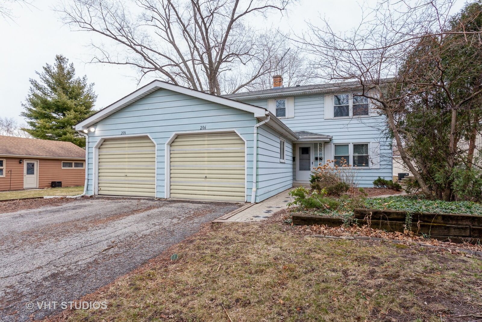 Property Photo: 206 - 208 N Fremont Street IL 60540