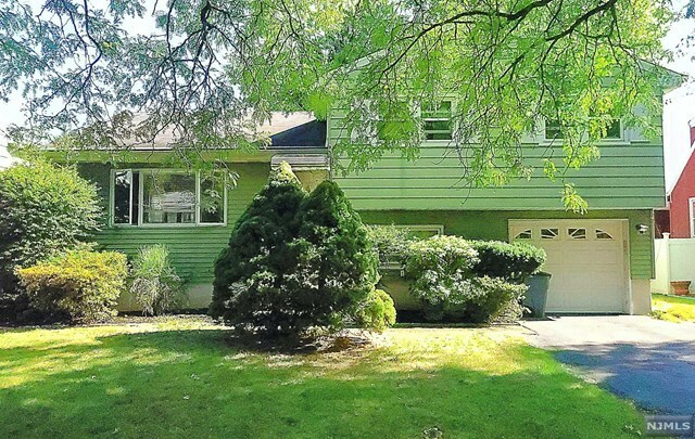 Property Photo:  128 Field Avenue  NJ 07604 