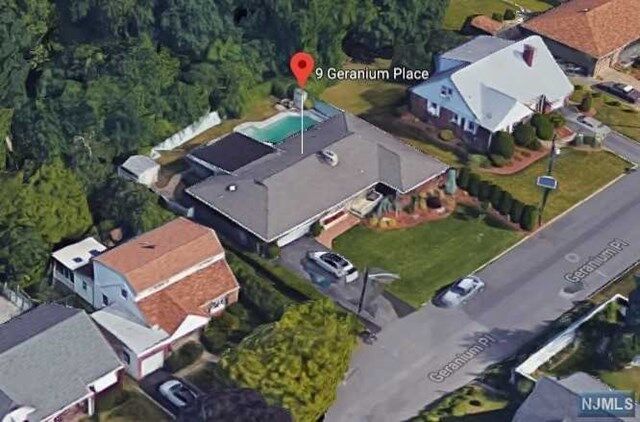 9 Geranium Place  Wallington NJ 07057 photo