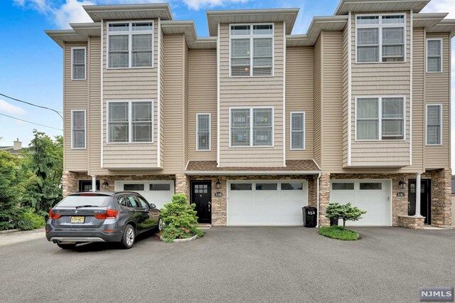 Property Photo: 33 Stuyvesant Avenue NJ 07071