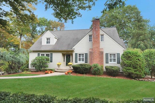 Property Photo:  711 North Monroe Street  NJ 07450 