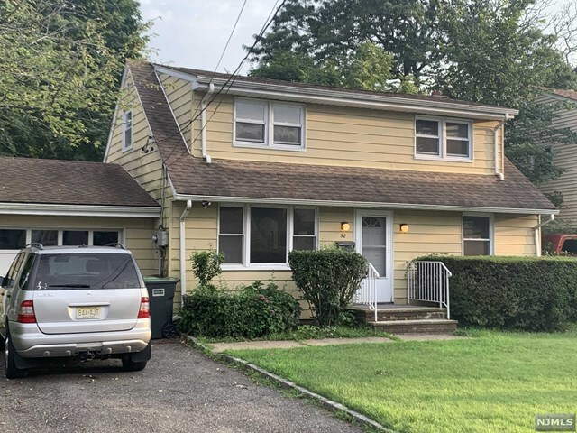 Property Photo:  92 Hillside Avenue  NJ 07621 