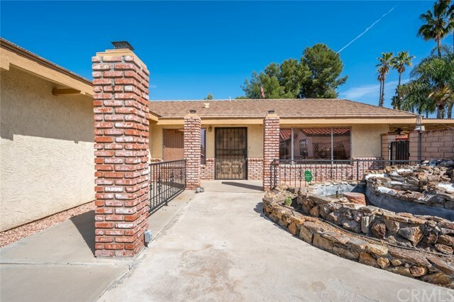 Property Photo:  42413 Santiago Drive  CA 92544 