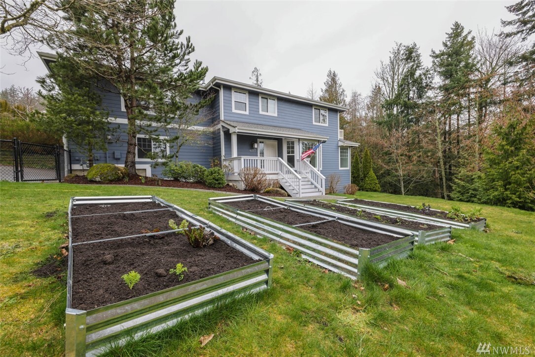 Property Photo: 4717 Parkhurst Dr WA 98229