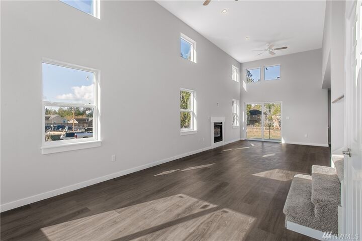 Property Photo:  6437 Hornet Cir NE  WA 98311 