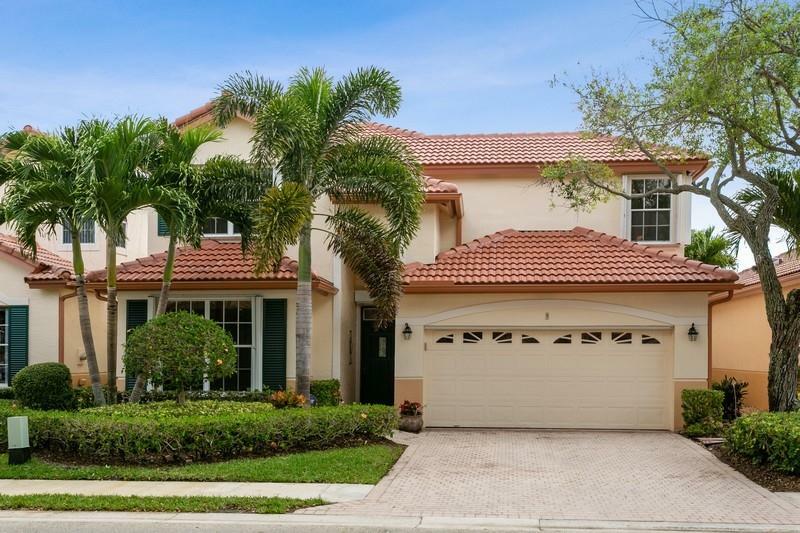 Property Photo: 9 Porta Vista Circle FL 33418