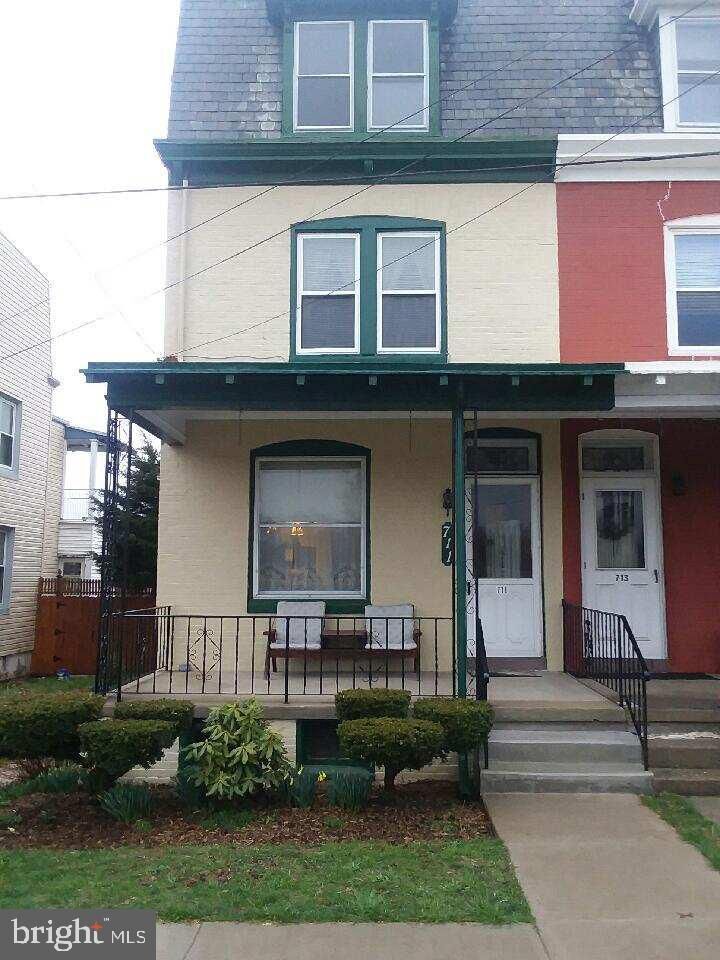 Property Photo: 711 State Street PA 19526