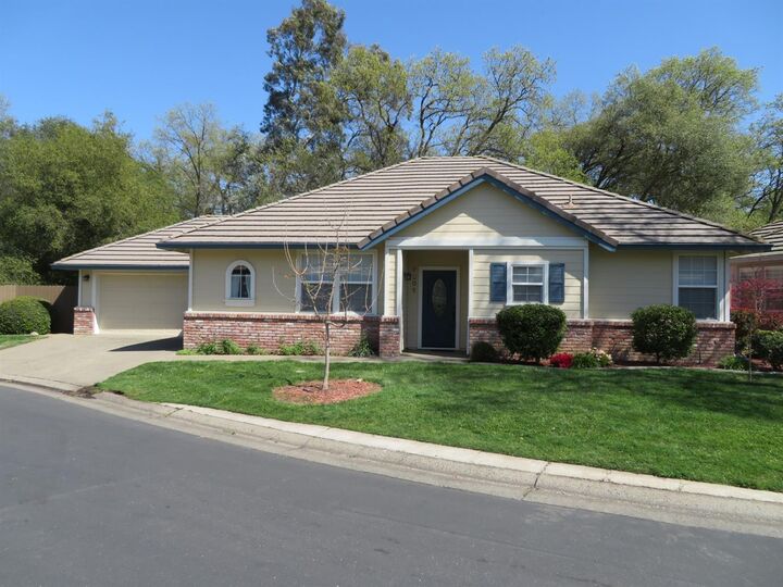 8001 Auburn Oaks Village Lane  Citrus Heights CA 95610 photo