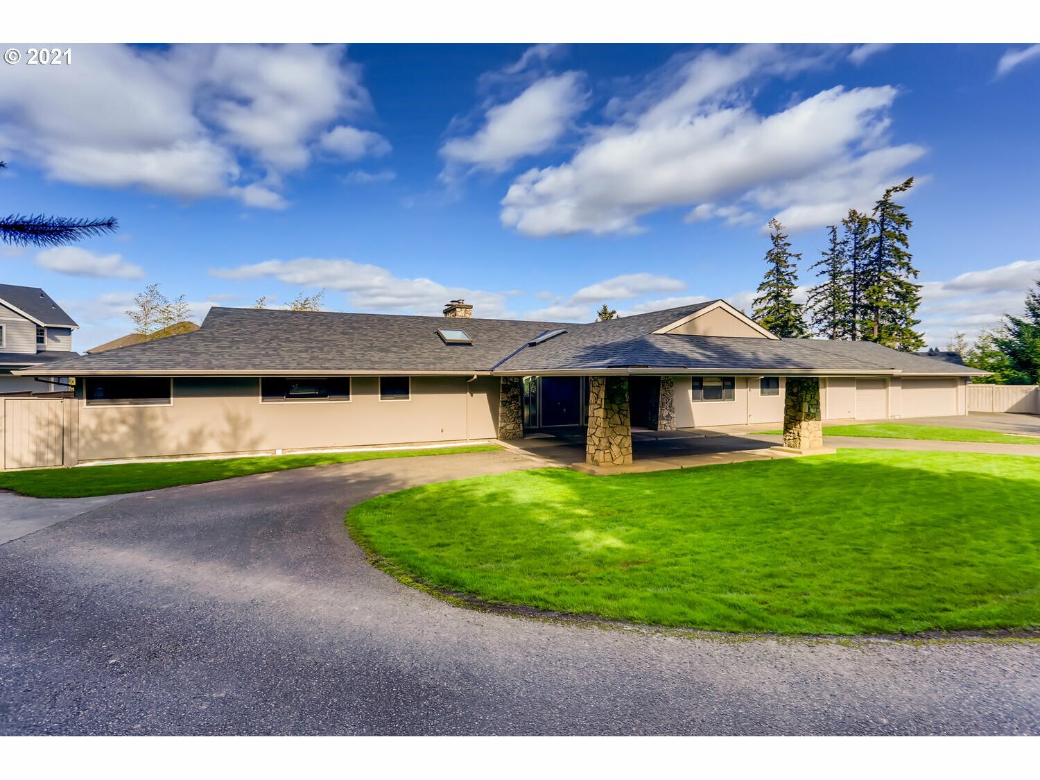 Property Photo: 17855 SW Bany Rd OR 97007