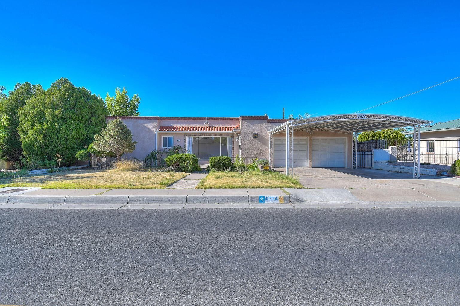 Property Photo:  4514 Constitution Avenue NE  NM 87110 