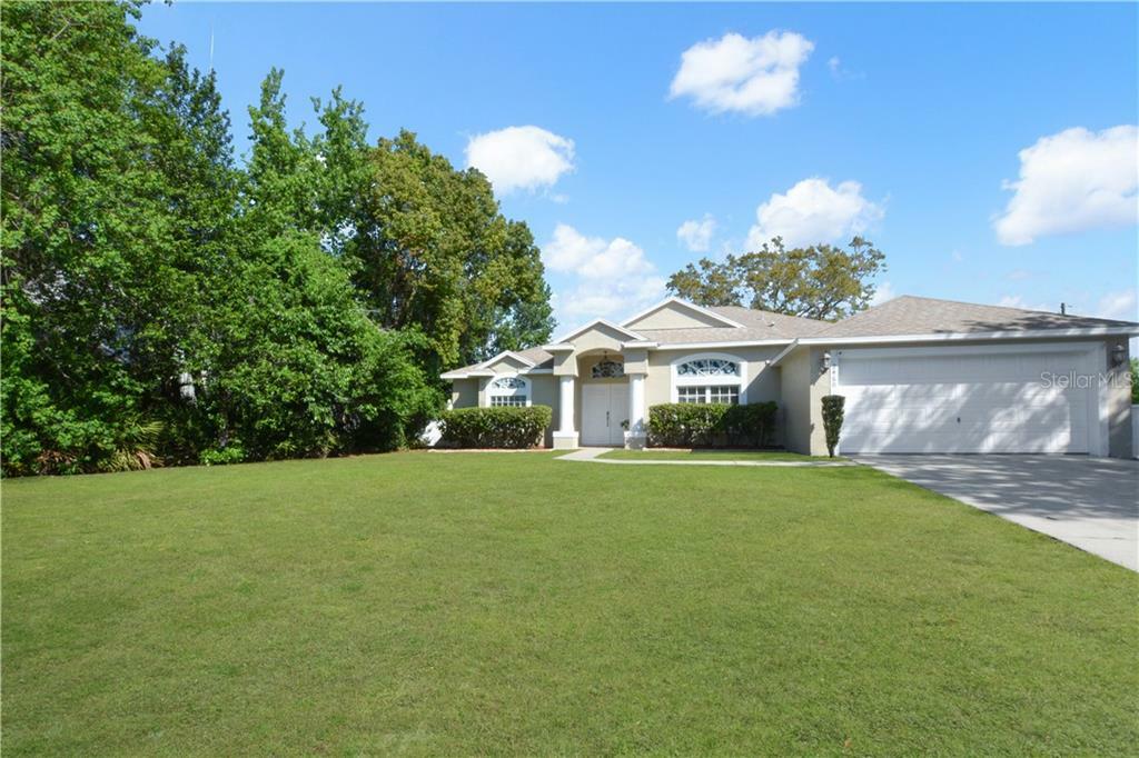 Property Photo: 2460 Greenbrier St FL 32738