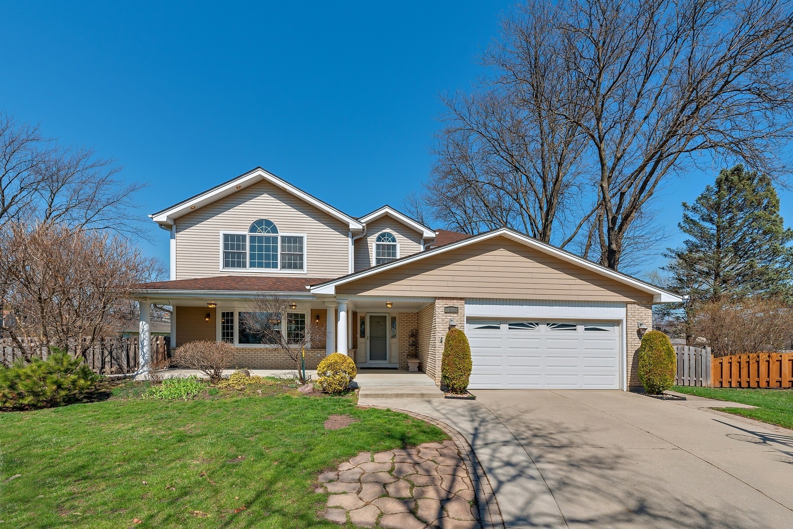 Property Photo: 1806 E Wistoria Court IL 60056