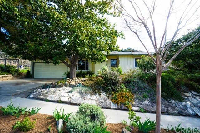 Property Photo:  3204 Flora Street  CA 93401 