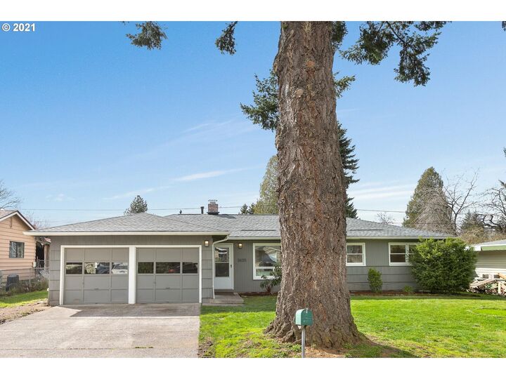 3635 SE 166th Pl  Portland OR 97236 photo