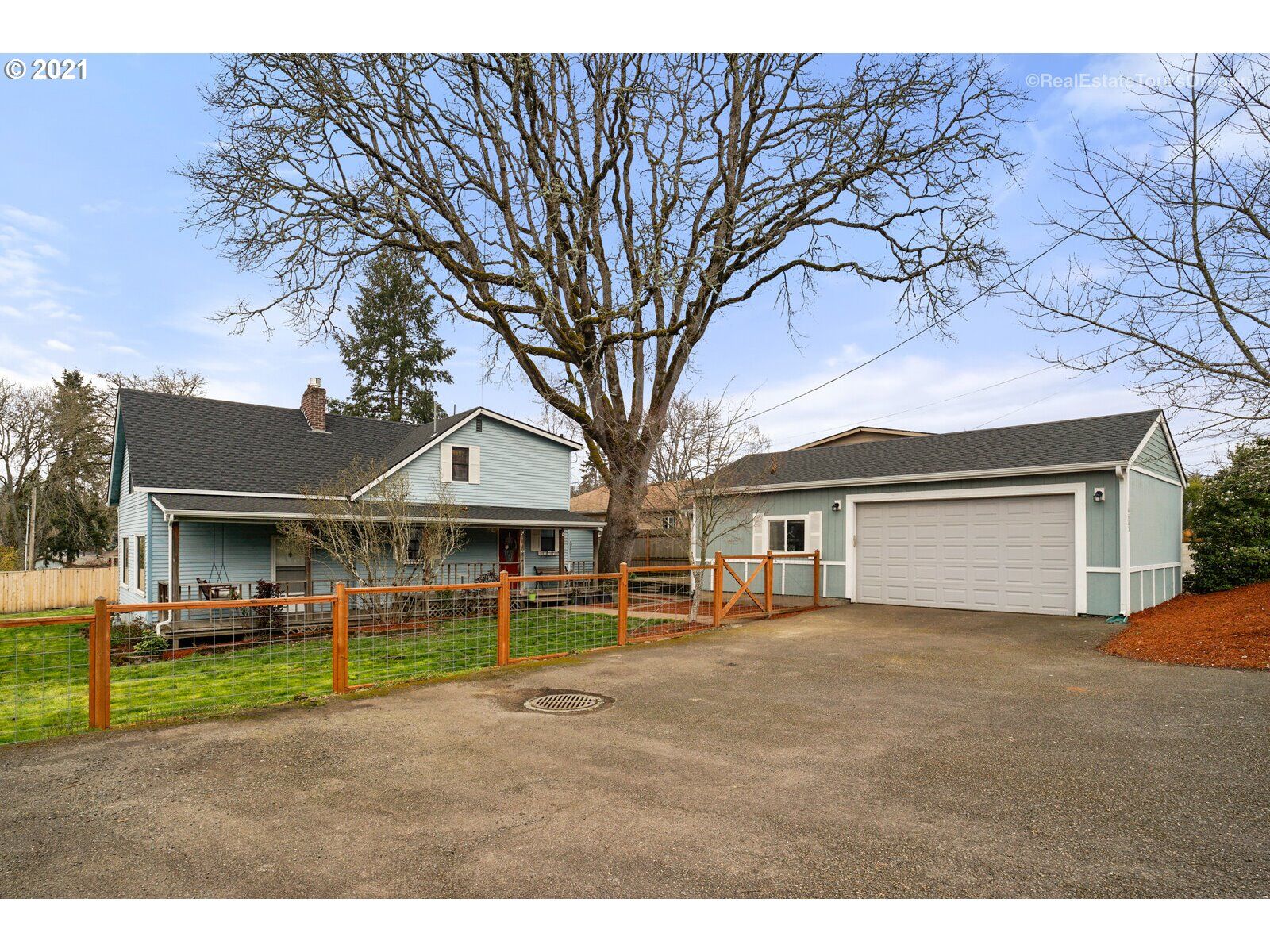 Property Photo: 16685 SW Oak St OR 97007
