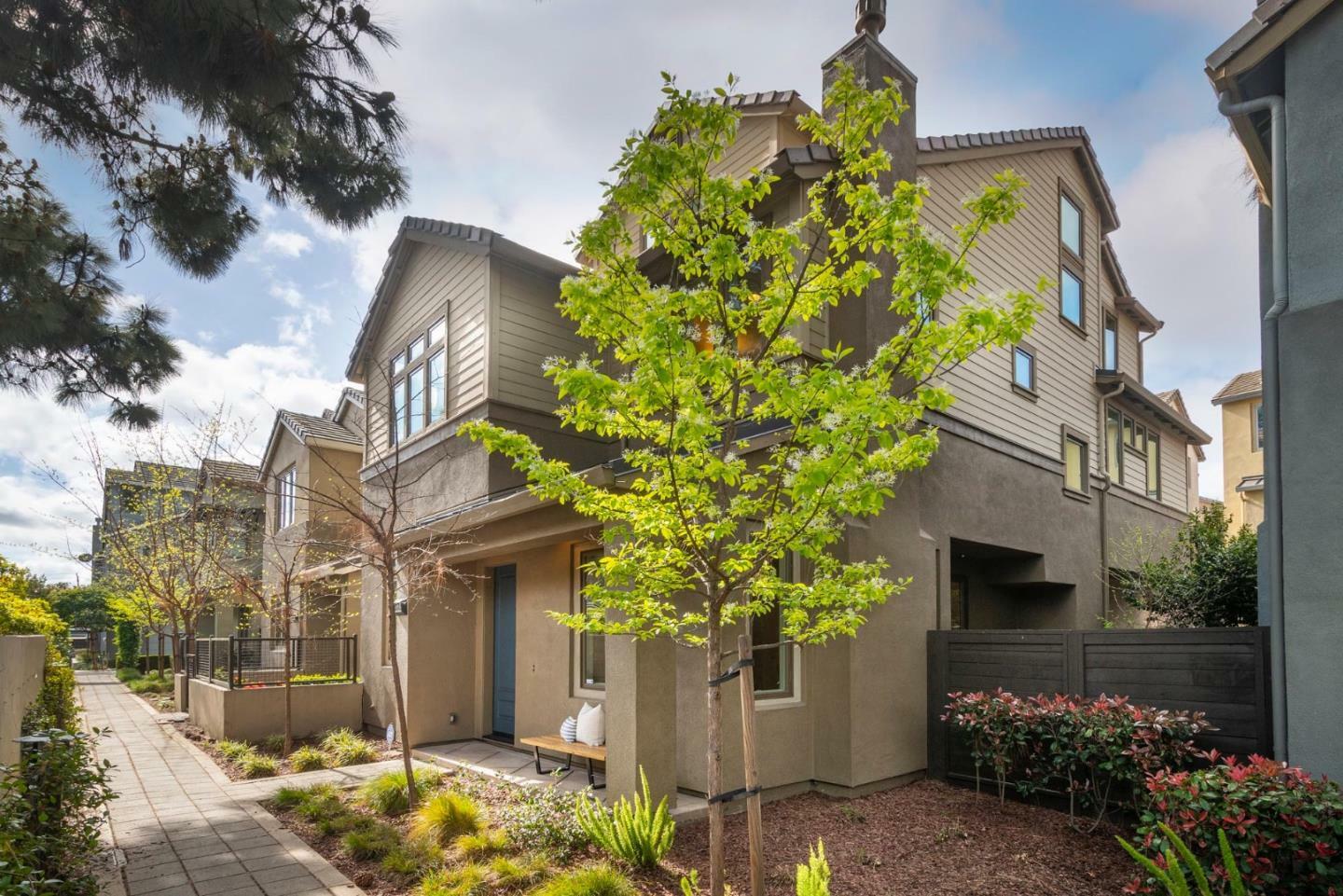 Property Photo: 3483 Alma Village Circle CA 94306