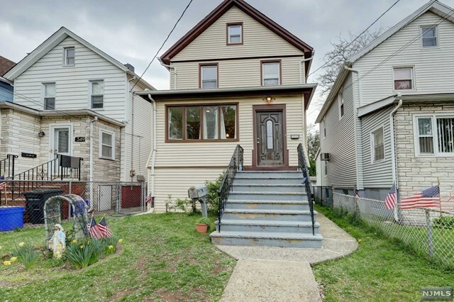 Property Photo:  347 Weart Avenue  NJ 07071 