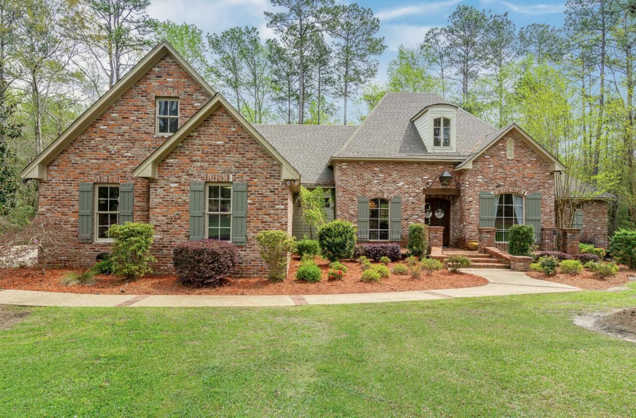 Property Photo:  80 Marais  MS 39402 