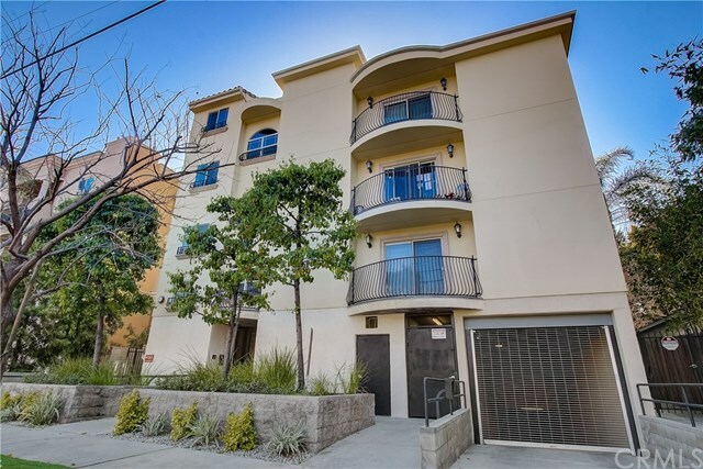 Property Photo:  5315 Bellingham Avenue 103  CA 91607 