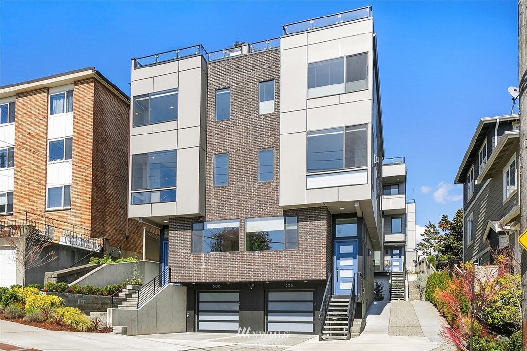 Property Photo:  506  Prospect Street  WA 98109 