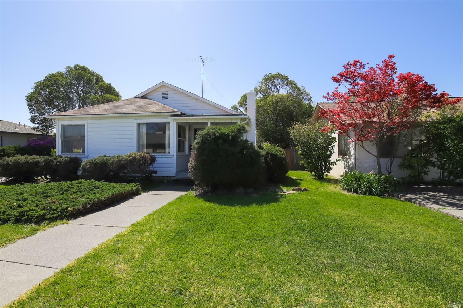 Property Photo:  333 Arizona Street  CA 94533 