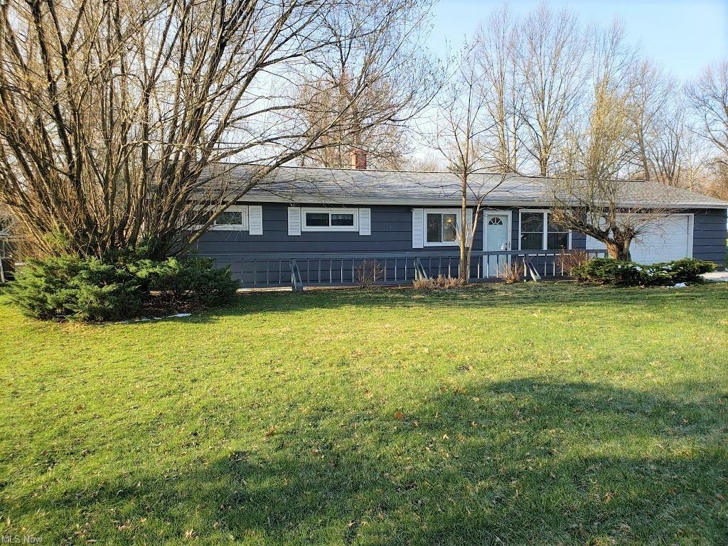 Property Photo:  156 Fairhaven Drive  OH 44067 