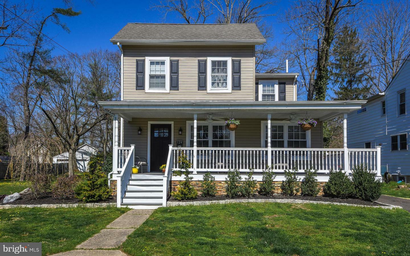 Property Photo:  124 Pennsylvania Avenue  PA 19067 