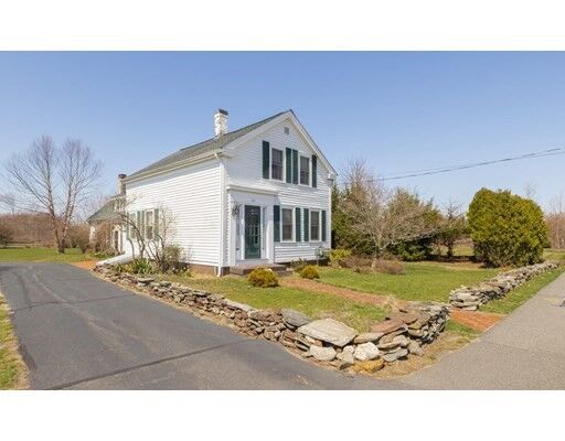 Property Photo: 717 Main St MA 01095