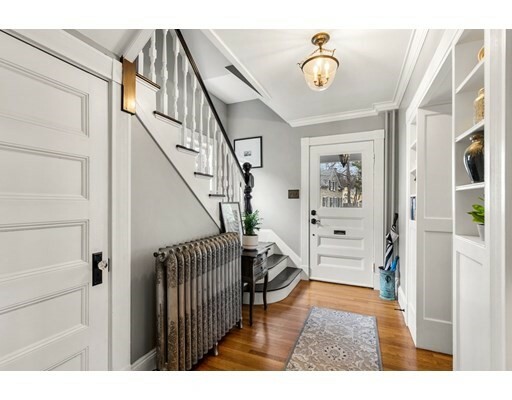 Property Photo:  8 Bedford Street  MA 02420 