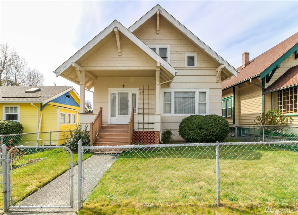 Property Photo:  1250 S Verde St  WA 98405 