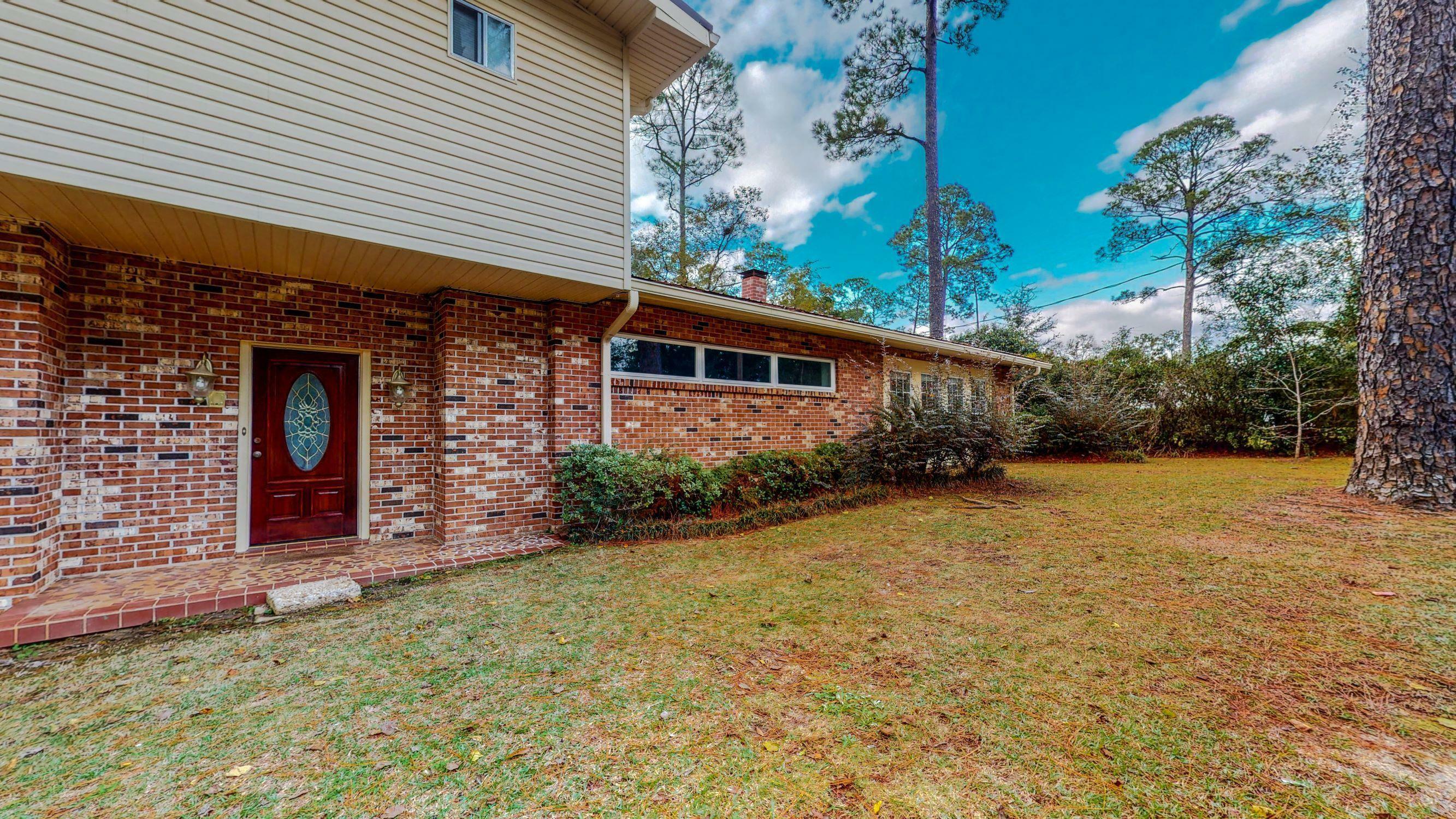 Property Photo:  905 McGee Road  FL 32425 