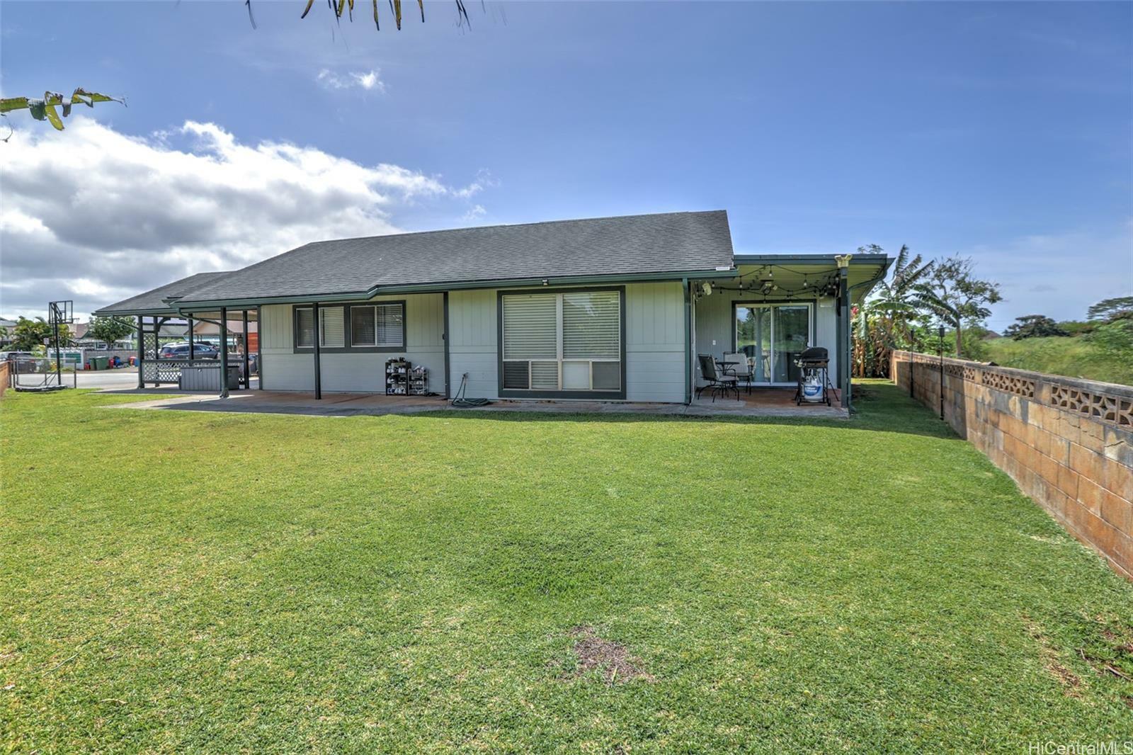 Property Photo:  102 Hoopiha Place  HI 96786 