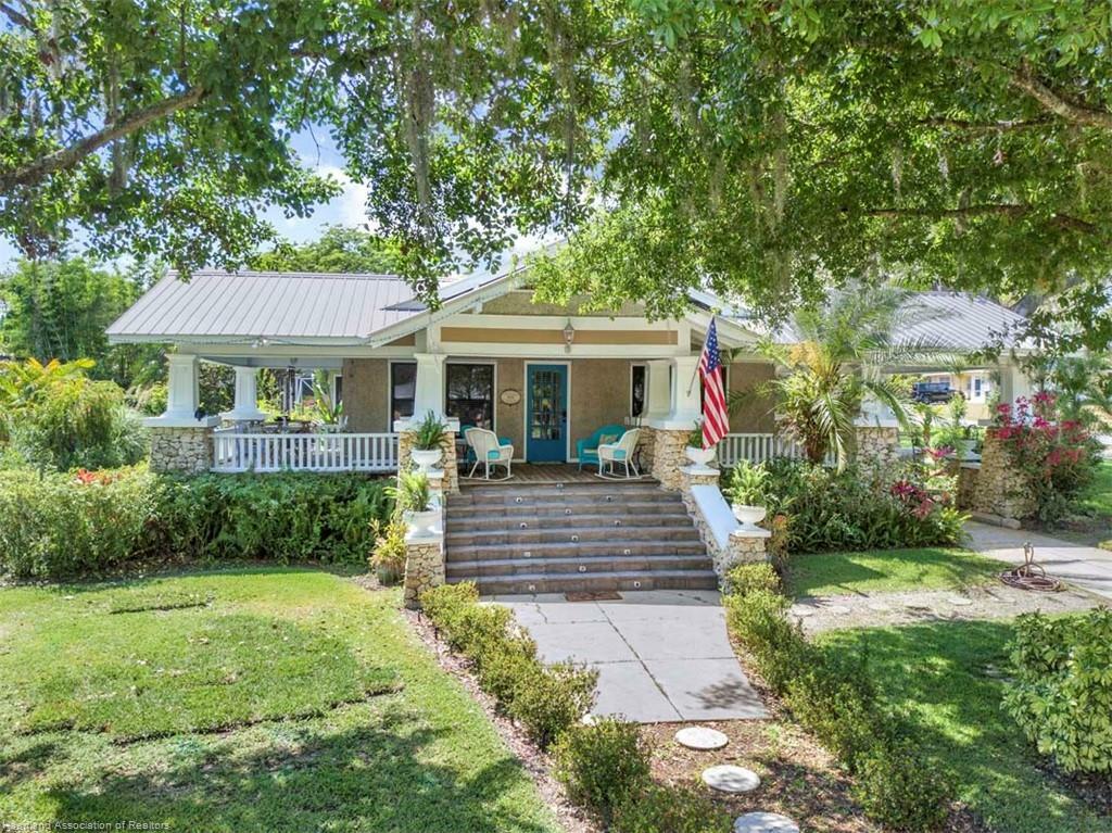 Property Photo:  402 S Central Avenue  FL 33825 