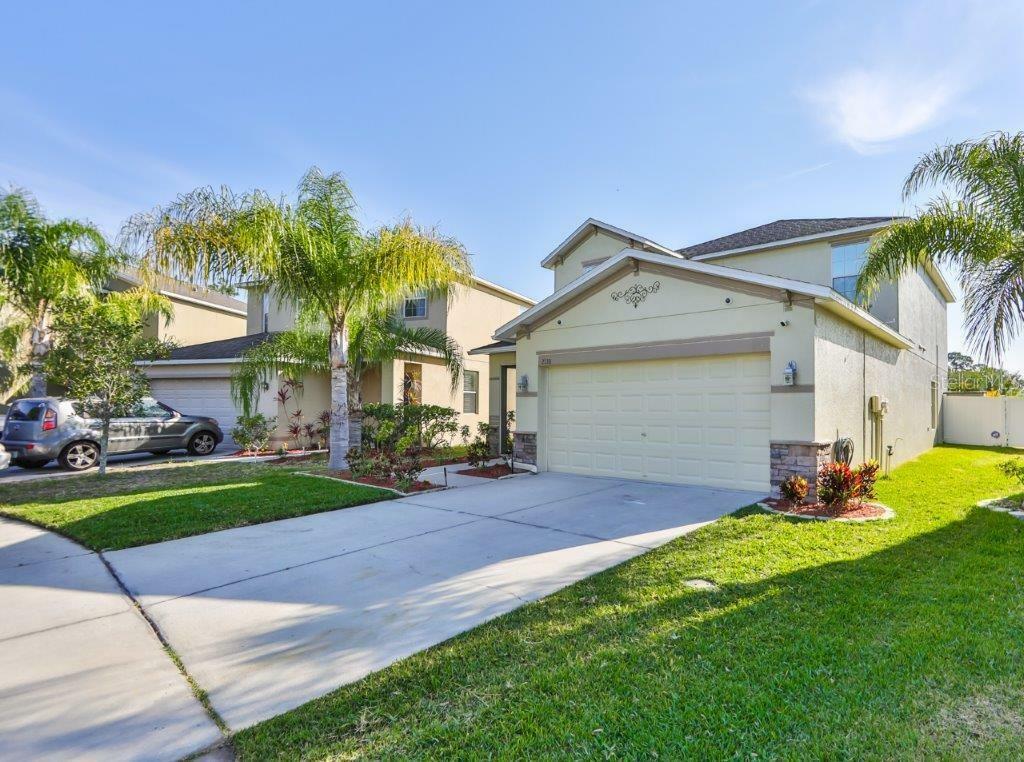 Property Photo:  2138 Richwood Pike Drive  FL 33570 