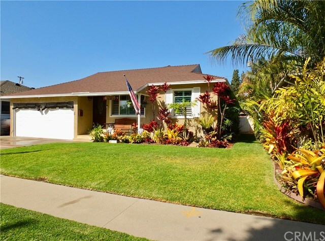 Property Photo: 4409 Woodruff Avenue CA 90713