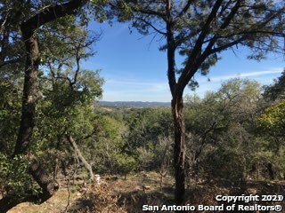 Property Photo: 927 Windmill Ranch Rd TX 78070