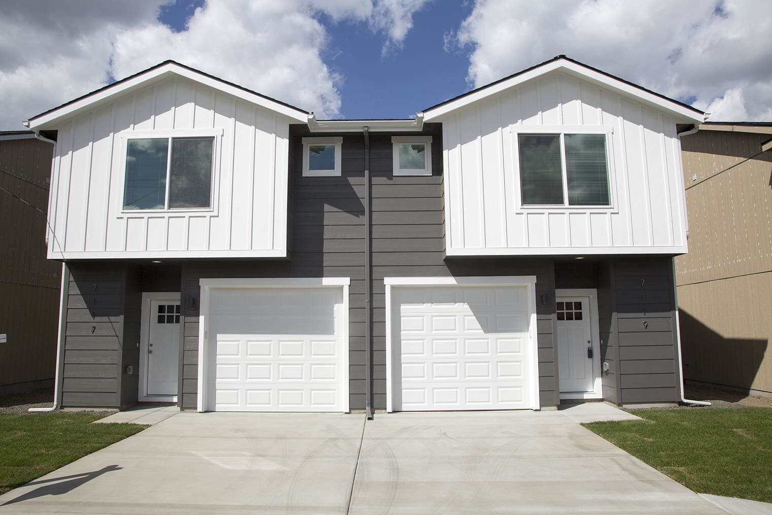 Property Photo: 7117 E E Pacific Way WA 99212