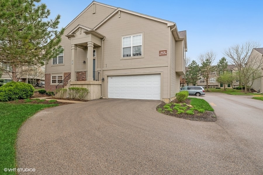 Property Photo: 749 Cherry Creek Drive IL 60030