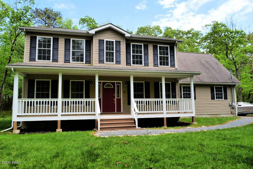 Property Photo:  137 Hillview Place  PA 18458 