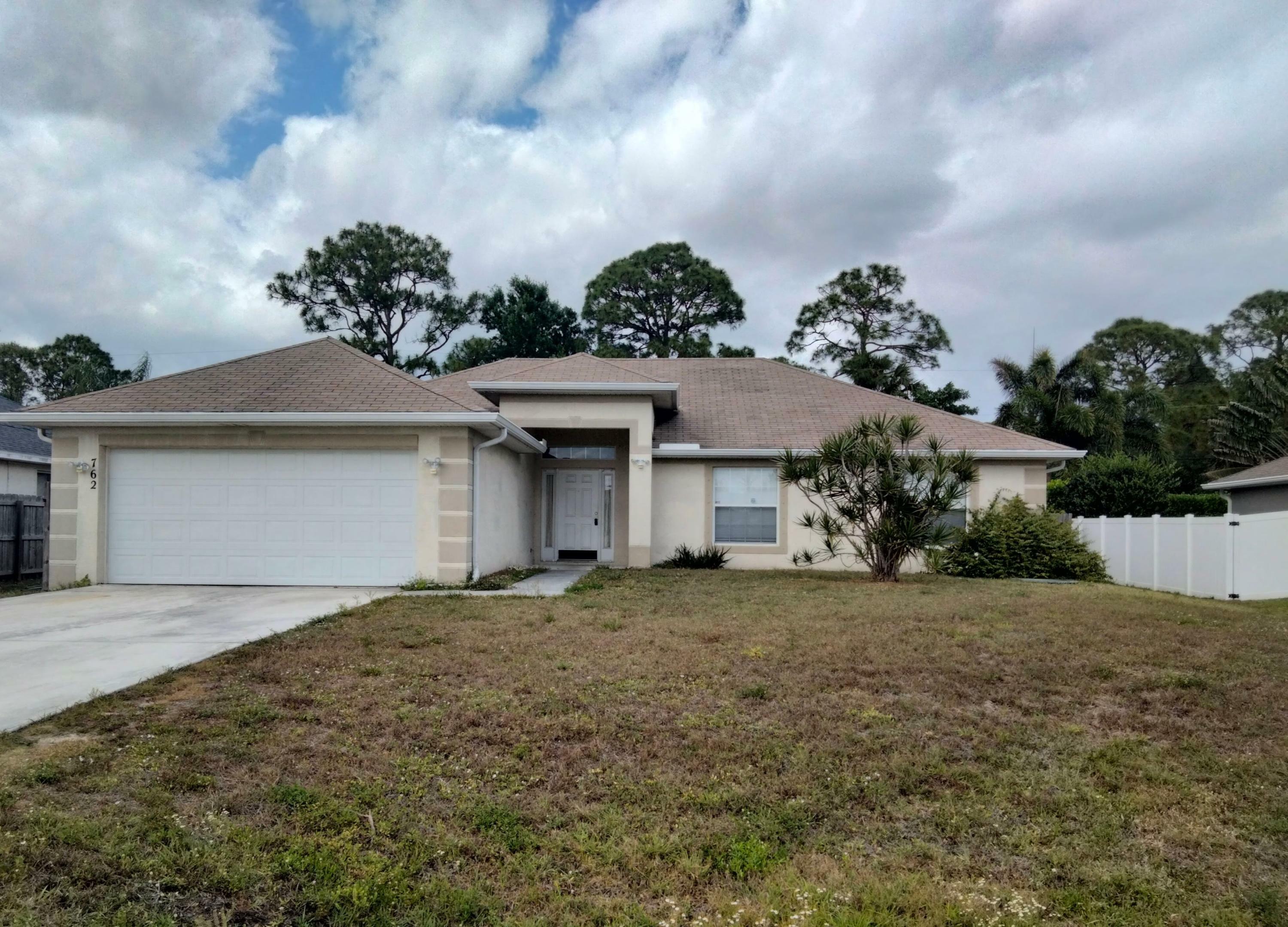 Property Photo:  762 NW Fairhaven Drive  FL 34983 