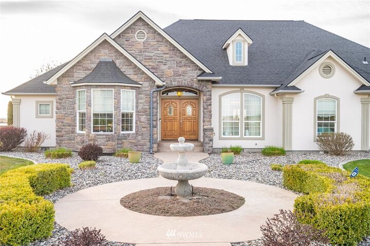 Property Photo: 8852 Dune Lake Road SE WA 98837