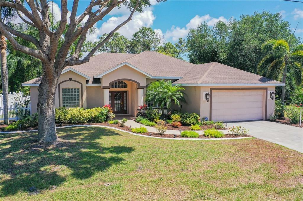 Property Photo:  8 Medalist Circle  FL 33947 