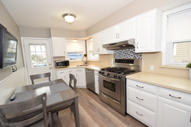 232 N 13th Ave  Manville Boro NJ 08835 photo