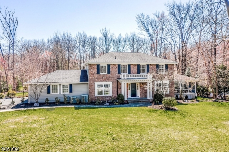 Property Photo:  8 Clydesdale Rd  NJ 07076 