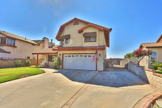 Property Photo:  13720 Driftwood Drive  CA 92395 