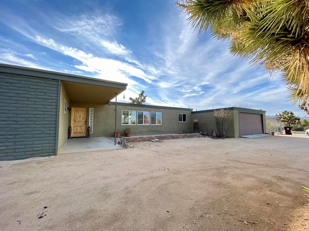 Property Photo: 58417 Desert Gold Drive CA 92284