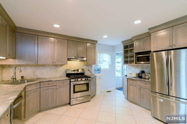 Property Photo:  301 Highland Street  NJ 07626 